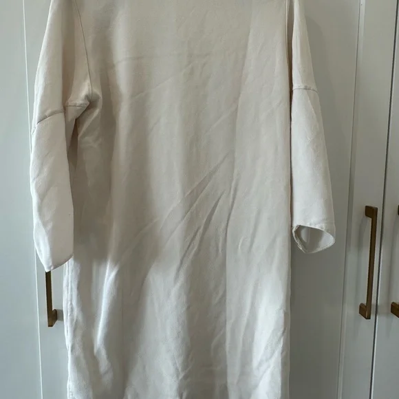 DVF - Picture 4 of 5